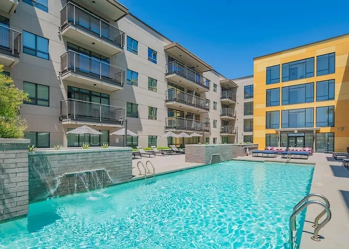 Near Dt Phx Balcony Wd Pool Gym Parking Apartment *