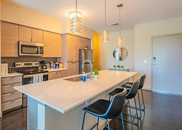 Near Dt Phx Balcony Wd Pool Gym Parking Apartment