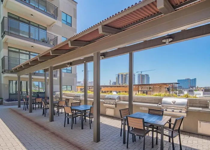 Apartment Near Dt Phx Balcony Wd Pool Gym Parking